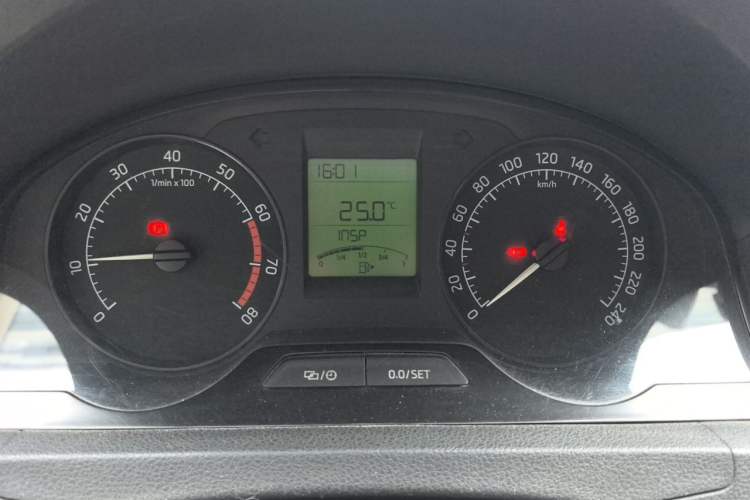 Used Skoda Rapid 2013 1.6L Manual Smart Selection Model Instrument Cluster