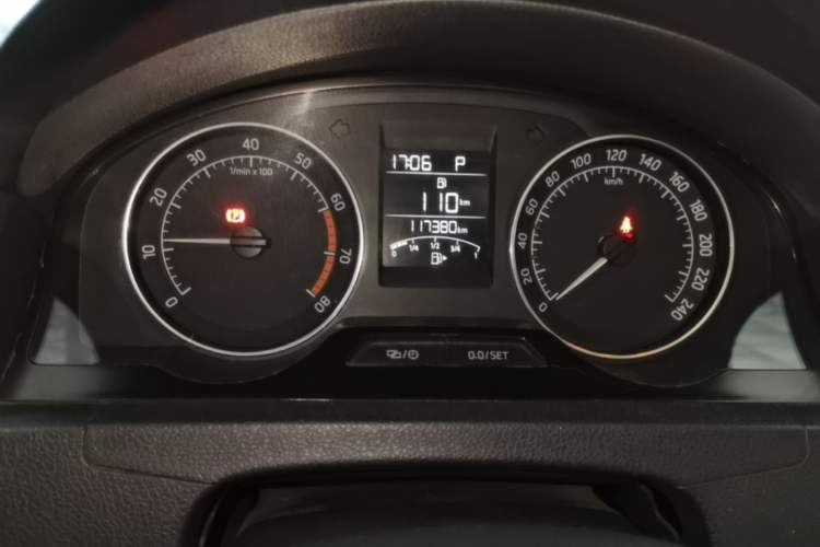Used Skoda Rapid 2013 1.6L Automatic Preferred Model Instrument Cluster