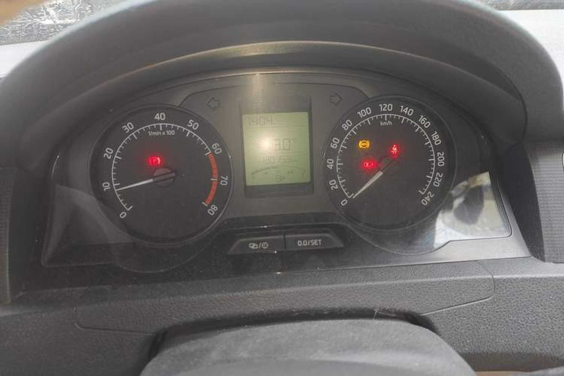 Used Skoda Rapid 2013 1.6L Manual Smart Selection Model Odometer Close Up