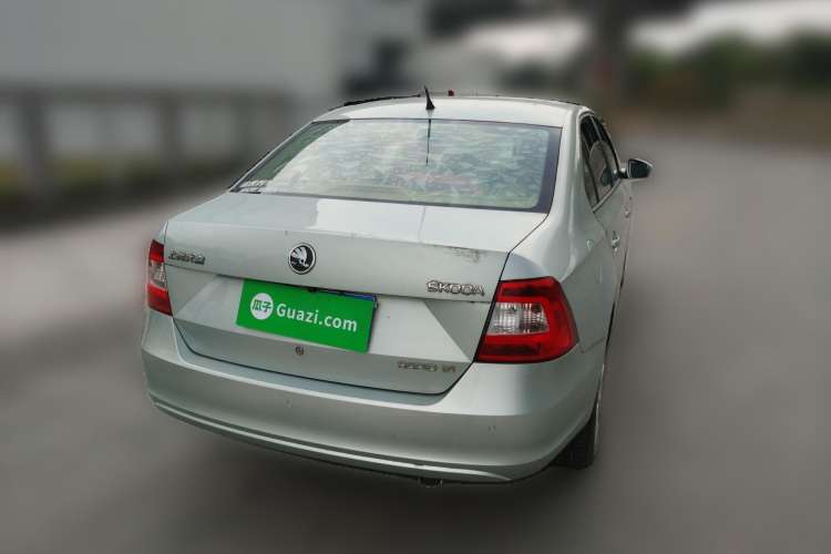 Used Skoda Rapid 2013 1.6L Automatic Preferred Model Rear Right 45 Deg