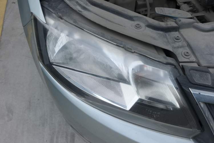 Used Skoda Rapid 2013 1.6L Manual Smart Selection Model Right Front Headlight