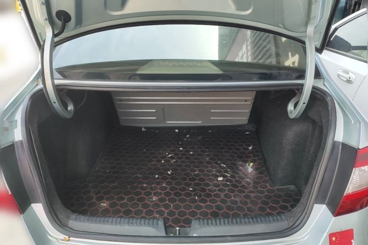Used Skoda Rapid 2013 1.6L Automatic Smart Selection Model Trunk