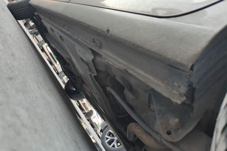 Used Skoda Rapid 2013 1.6L Automatic Smart Selection Model Chassis Rear Left