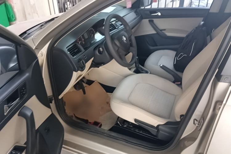 Used Skoda Rapid 2013 1.6L Automatic Smart Selection Model Driver Seat