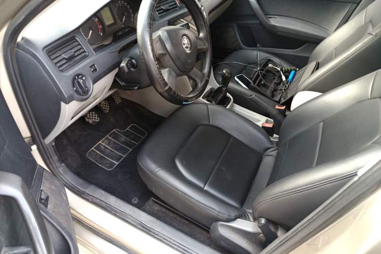 Used Skoda Rapid 2013 1.6L Manual Enjoyment Model Driver Seat