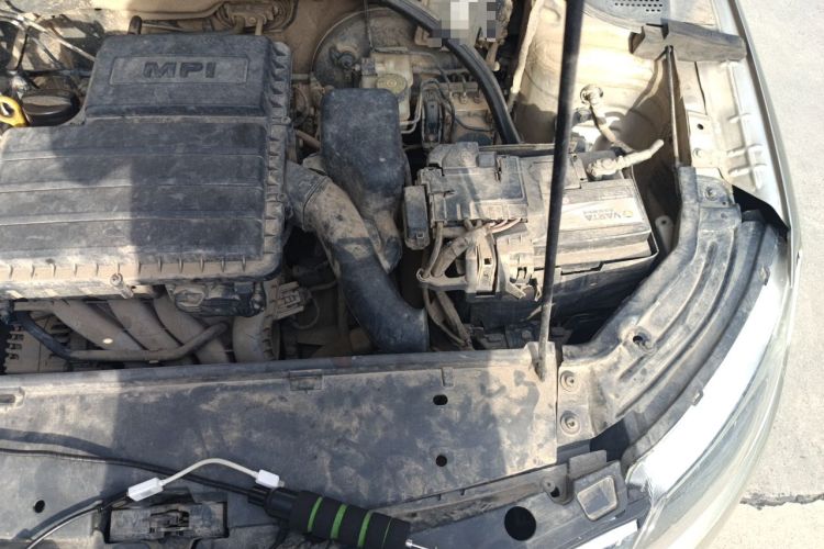 Used Skoda Rapid 2013 1.6L Manual Enjoyment Model Engine Bay Left