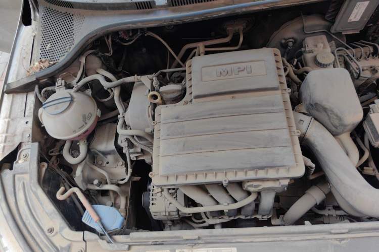Used Skoda Rapid 2013 1.6L Automatic Preferred Model Engine Bay Right