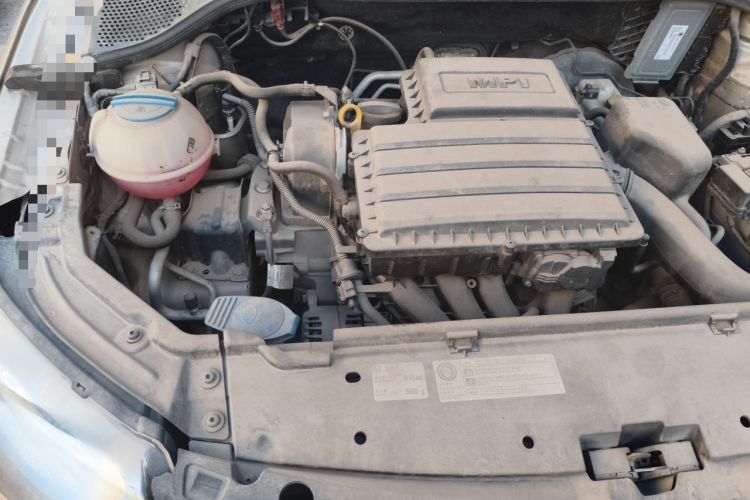 Used Skoda Rapid 2013 1.6L Automatic Smart Selection Model Engine Bay Right