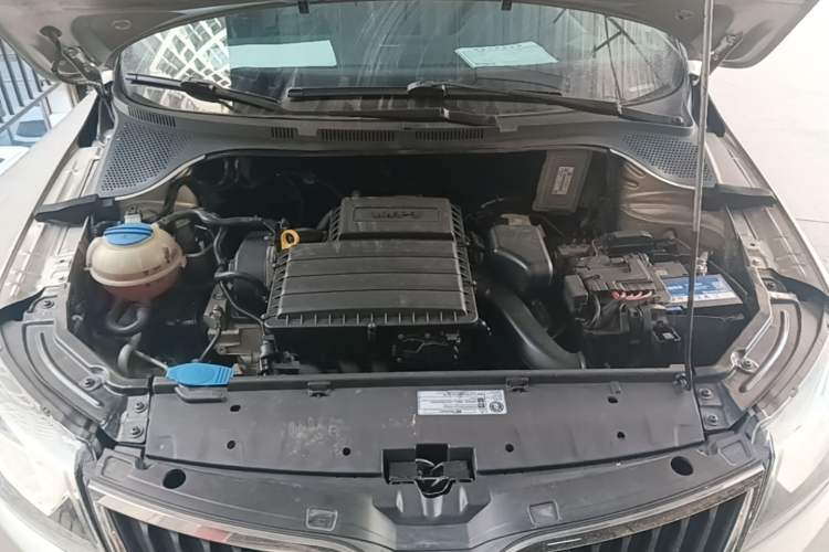 Used Skoda Rapid 2013 1.6L Automatic Smart Selection Model Engine Bay
