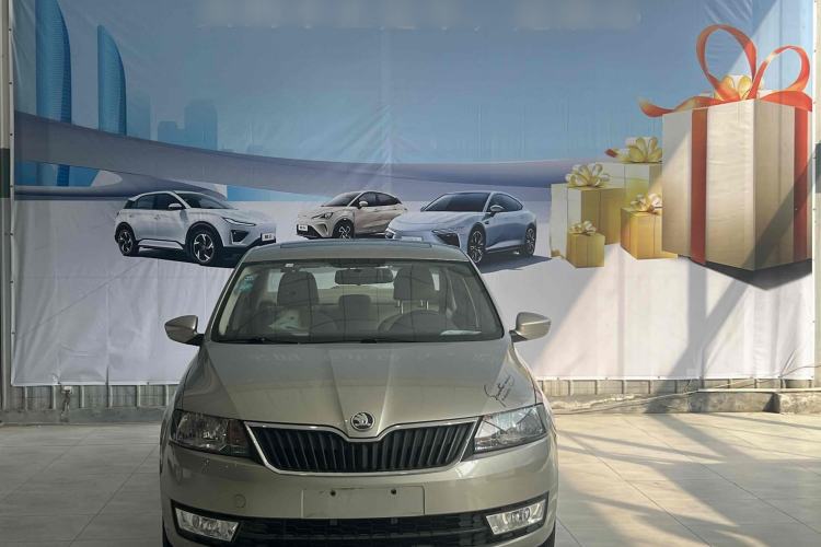 Used Skoda Rapid 2013 1.6L Manual Smart Selection Model Exterior 1
