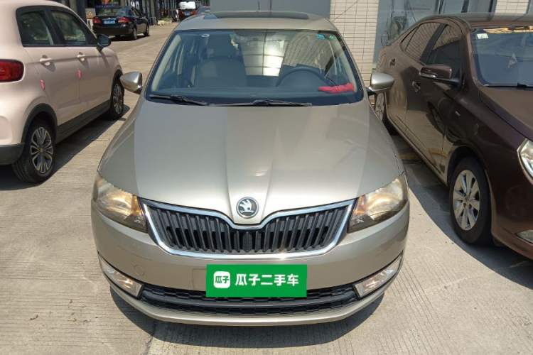 Used Skoda Rapid 2013 1.6L Manual Smart Selection Model Exterior 1