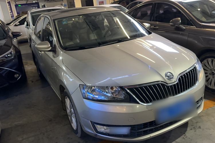 Used Skoda Rapid 2013 1.6L Manual Preferred Version Exterior 2