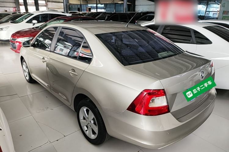 Used Skoda Rapid 2013 1.6L Automatic Smart Selection Model Exterior 2