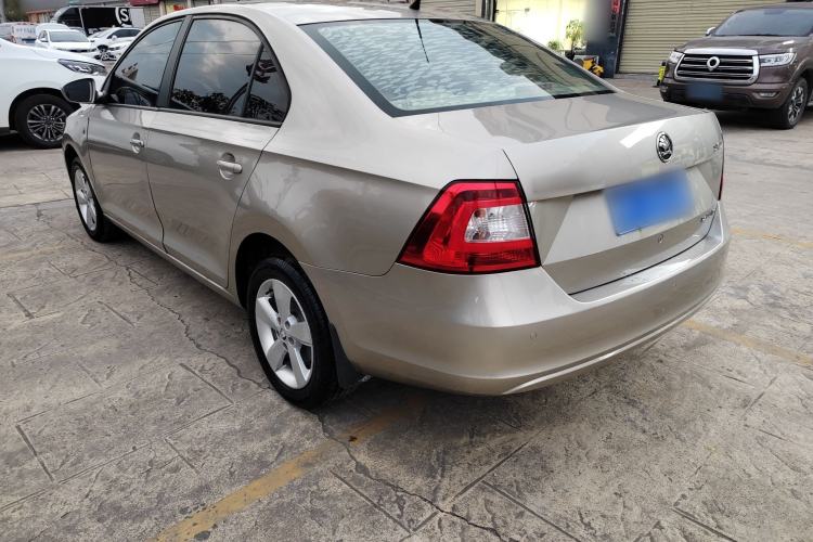 Used Skoda Rapid 2013 1.6L Manual Smart Selection Model Exterior 3