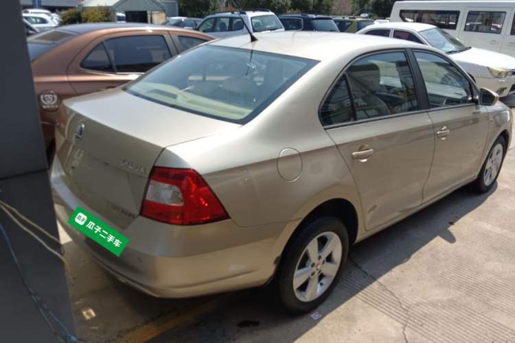 Used Skoda Rapid 2013 1.6L Manual Smart Selection Model Exterior 5