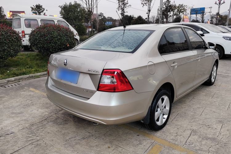 Used Skoda Rapid 2013 1.6L Manual Smart Selection Model Exterior 5