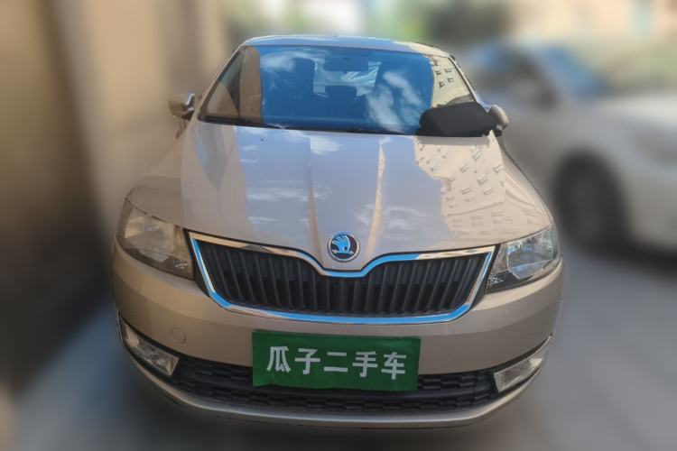 Used Skoda Rapid 2013 1.6L Automatic Smart Selection Model Front