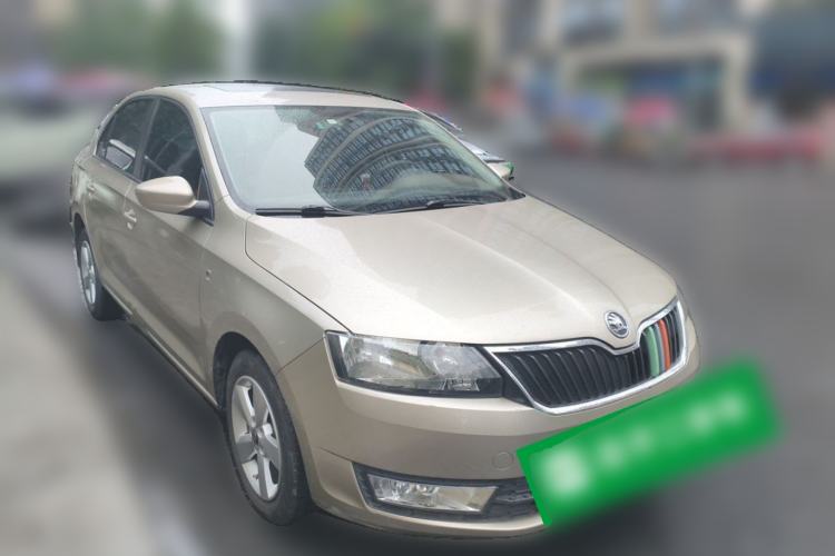 Used Skoda Rapid 2013 1.6L Manual Smart Selection Model Front Right 45 Deg