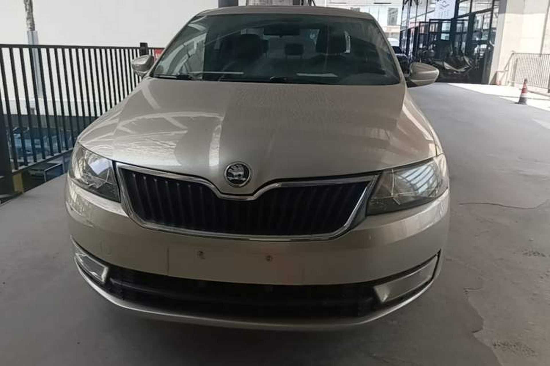 Used Skoda Rapid 2013 1.6L Automatic Smart Selection Model Front