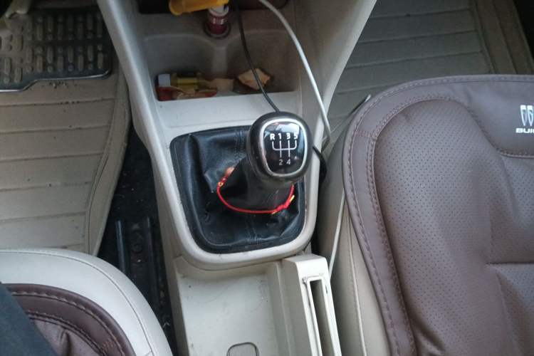 Used Skoda Rapid 2013 1.4L Manual Smart Selection Trim Gear Lever