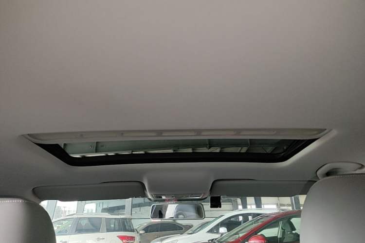 Used Skoda Rapid 2013 1.6L Automatic Smart Selection Model Headliner