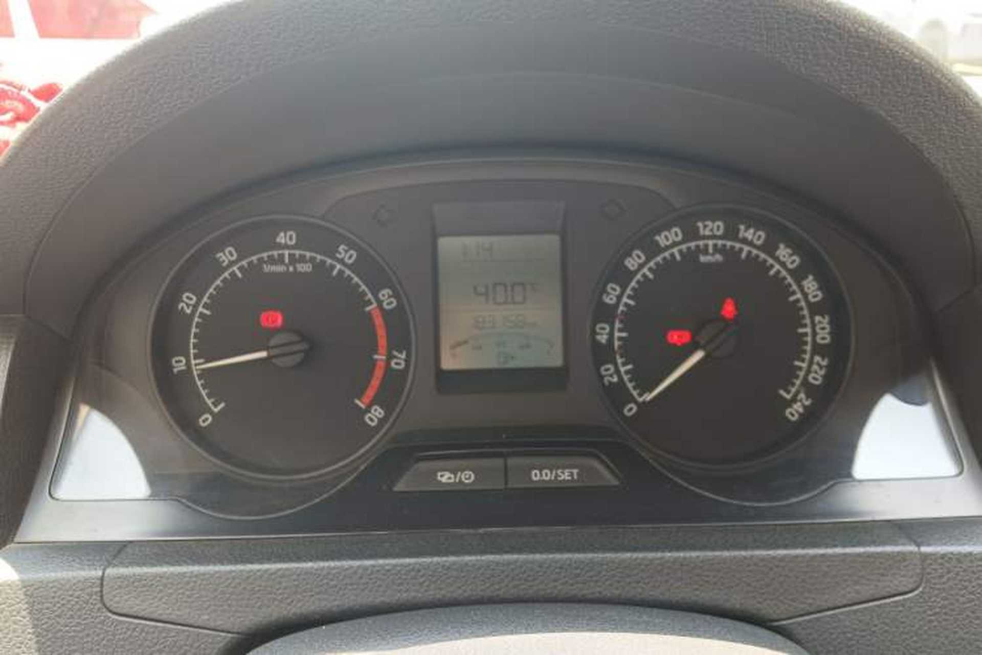 Used Skoda Rapid 2013 1.6L Manual Smart Selection Model Instrument Cluster