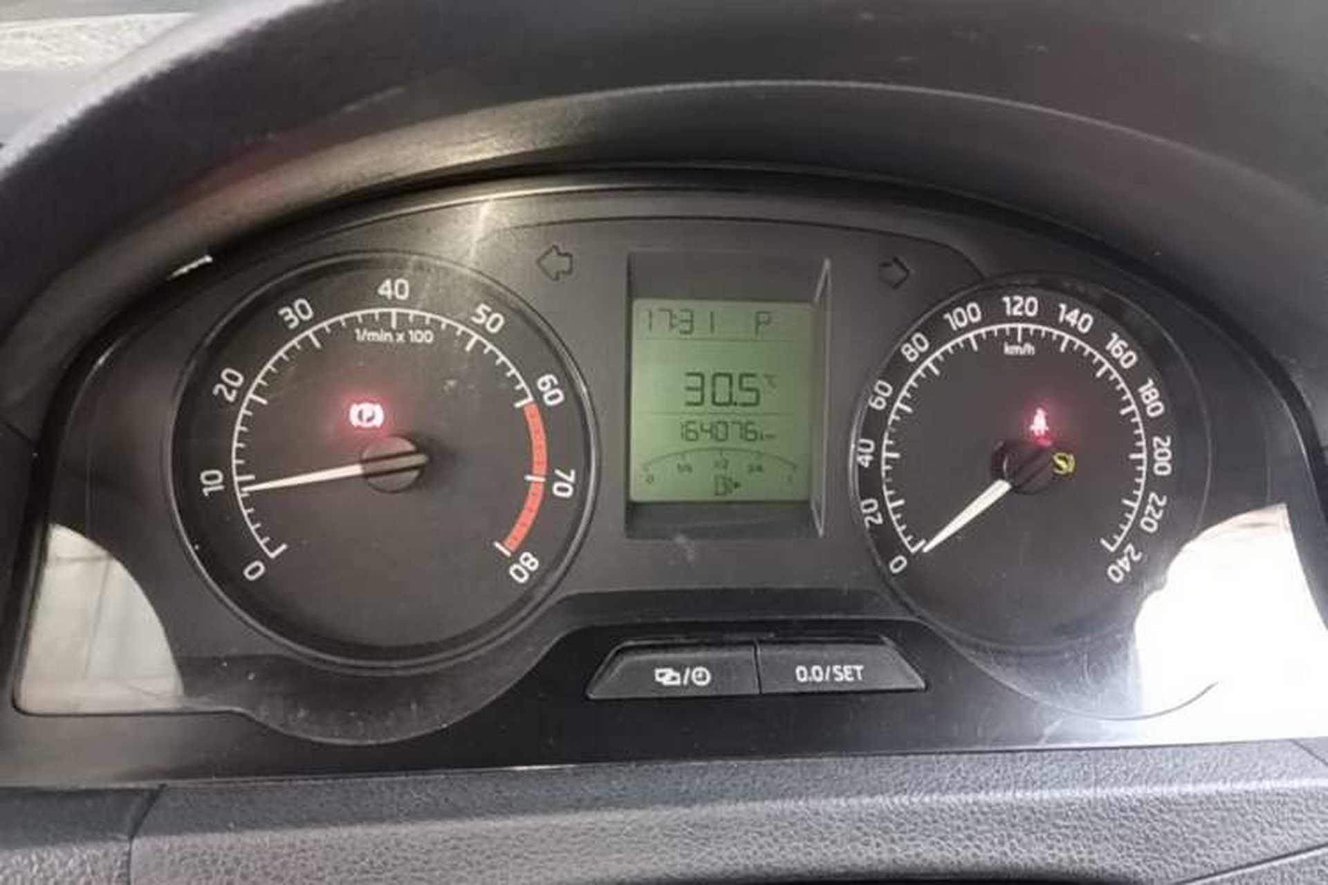 Used Skoda Rapid 2013 1.6L Automatic Smart Selection Model Instrument Cluster