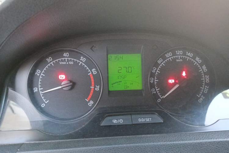 Used Skoda Rapid 2013 1.4L Manual Smart Selection Trim Instrument Cluster