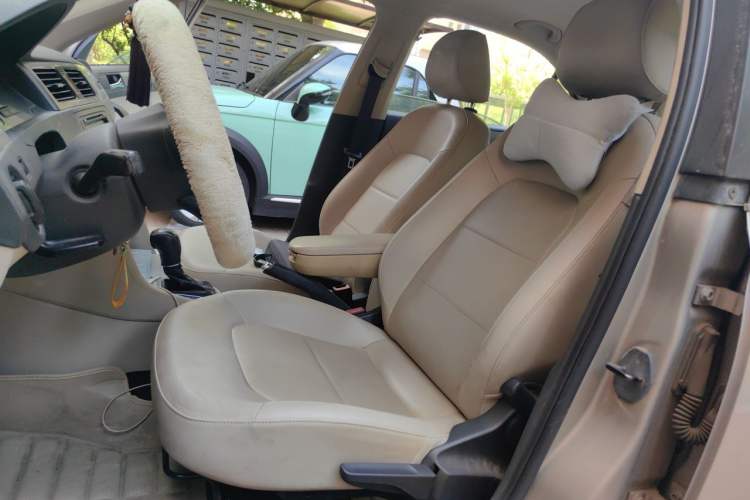 Used Skoda Rapid 2013 1.6L Automatic Preferred Model Left Front Seat