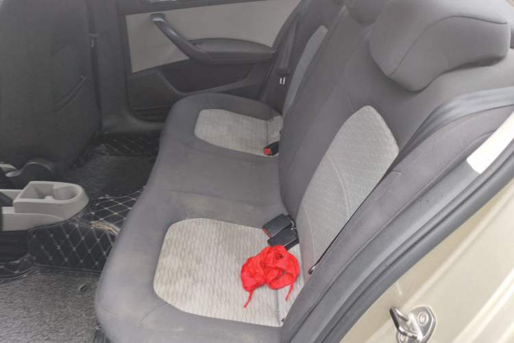 Used Skoda Rapid 2013 1.6L Manual Smart Selection Model Left Rear Seat