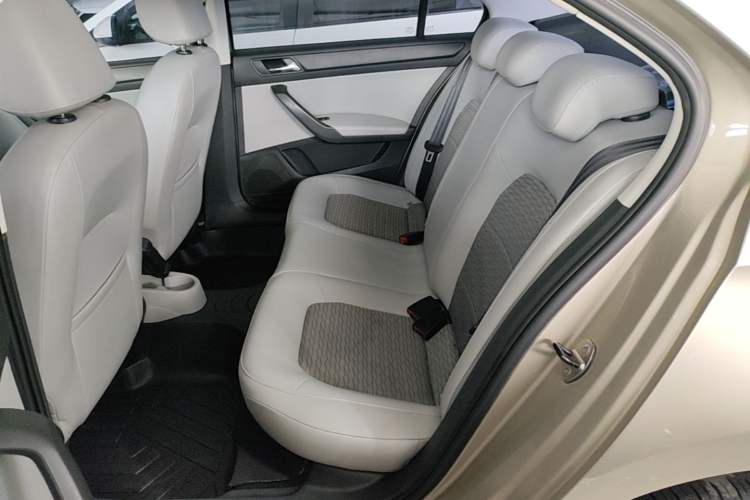 Used Skoda Rapid 2013 1.6L Automatic Smart Selection Model Left Rear Seat