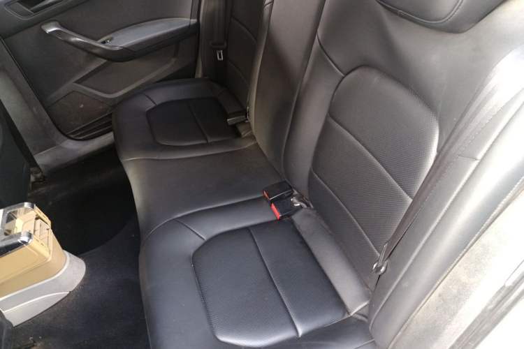 Used Skoda Rapid 2013 1.6L Manual Enjoyment Model Left Rear Seat