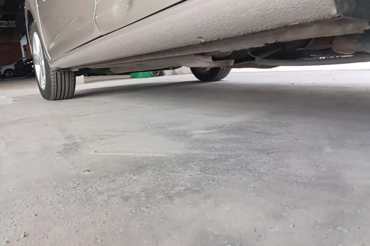 Used Skoda Rapid 2013 1.6L Automatic Smart Selection Model Left Side Sill