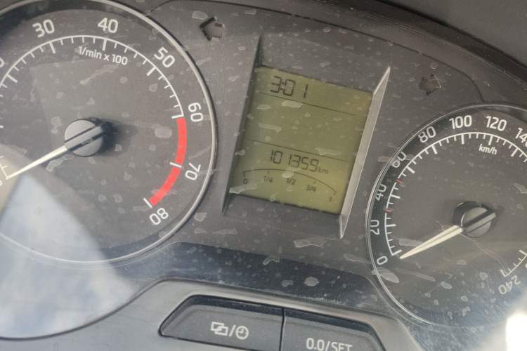 Used Skoda Rapid 2013 1.6L Manual Smart Selection Model Odometer Close Up