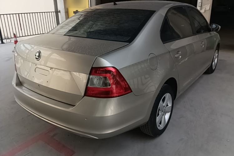 Used Skoda Rapid 2013 1.6L Automatic Smart Selection Model Rear Right 45 Deg