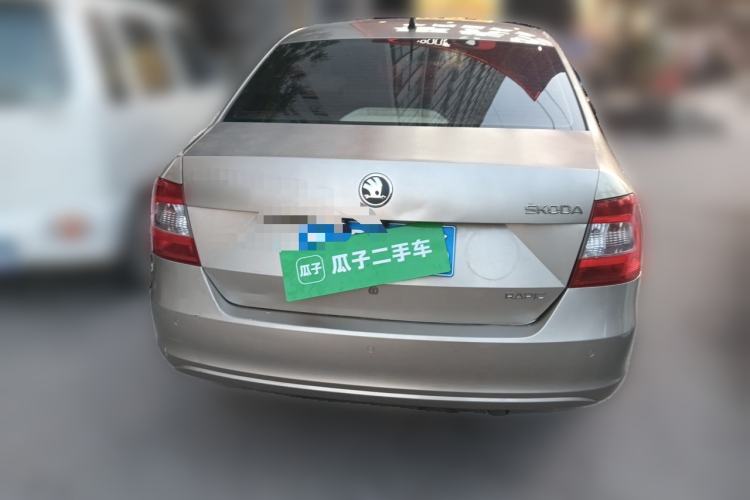 Used Skoda Rapid 2013 1.4L Manual Smart Selection Trim Rear