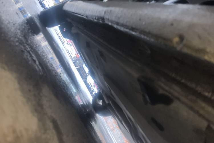 Used Skoda Rapid 2013 1.6L Automatic Smart Selection Model Right Side Sill