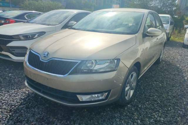 Used Skoda Rapid 2013 1.6L Manual Smart Selection Model