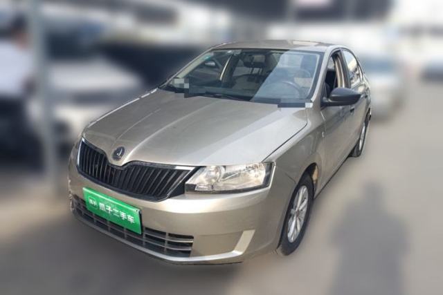 Used Skoda Rapid 2013 1.6L Manual Enjoyment Model