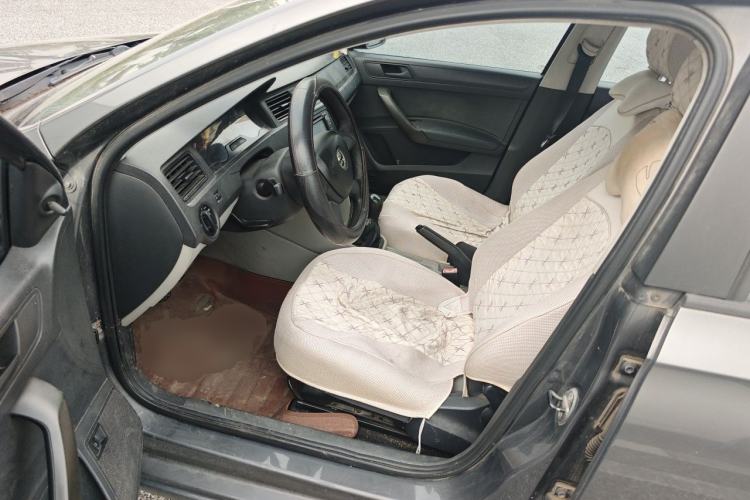 Used Skoda Rapid 2013 1.6L Manual Enjoyment Model Driver Seat