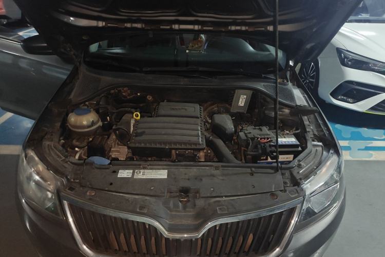 Used Skoda Rapid 2013 1.6L Manual Smart Selection Model Engine Bay