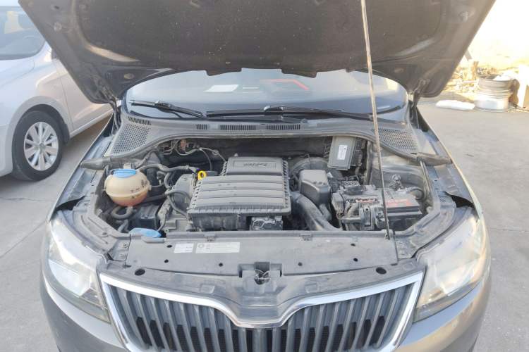 Used Skoda Rapid 2013 1.4L Manual Enjoyment Model Engine Bay