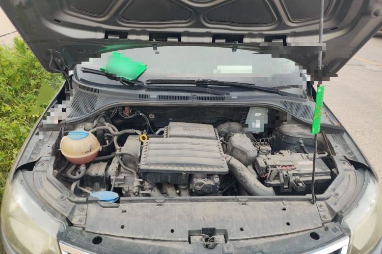 Used Skoda Rapid 2013 1.6L Manual Smart Selection Model Engine Bay
