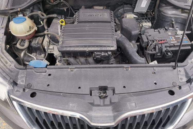 Used Skoda Rapid 2013 1.6L Manual Smart Selection Model Engine Bay