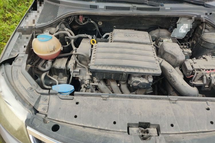 Used Skoda Rapid 2013 1.6L Manual Smart Selection Model Engine Bay Right
