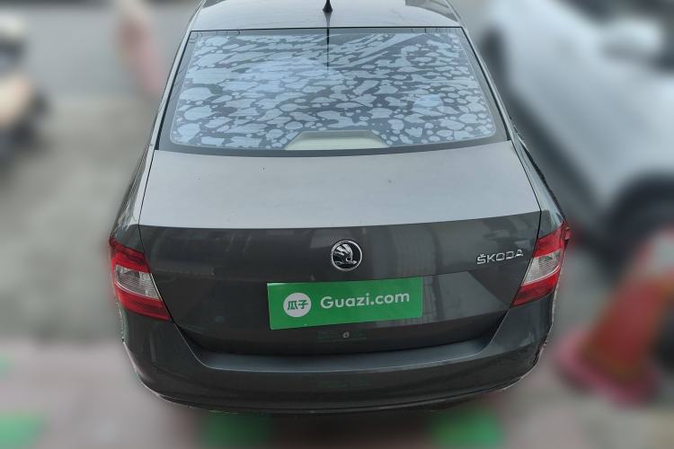 Used Skoda Rapid 2013 1.6L Automatic Smart Selection Model Exterior 4