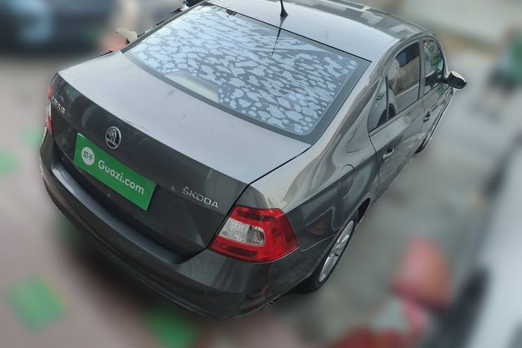 Used Skoda Rapid 2013 1.6L Automatic Smart Selection Model Exterior 5