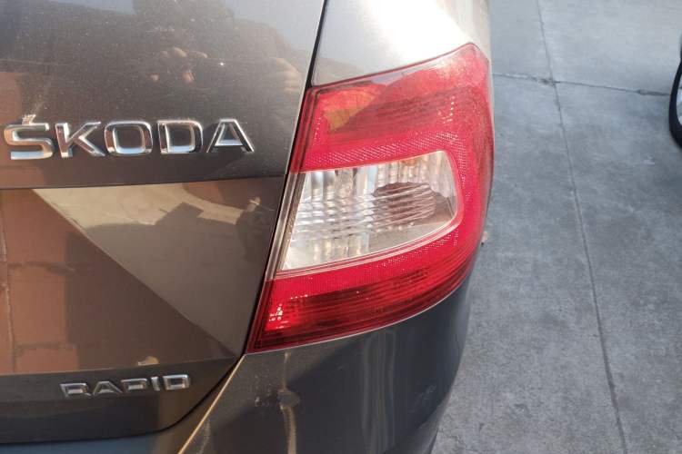 Used Skoda Rapid 2013 1.4L Manual Enjoyment Model Exterior 6