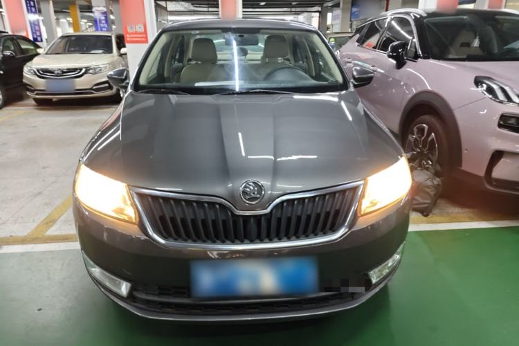 Used Skoda Rapid 2013 1.6L Automatic Smart Selection Model Front