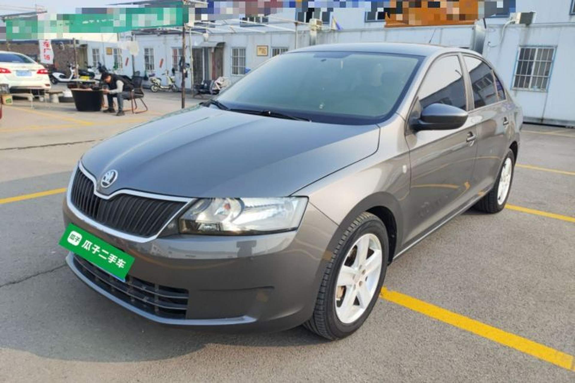 Used Skoda Rapid 2013 1.6L Manual Enjoyment Model Front Left 45 Deg